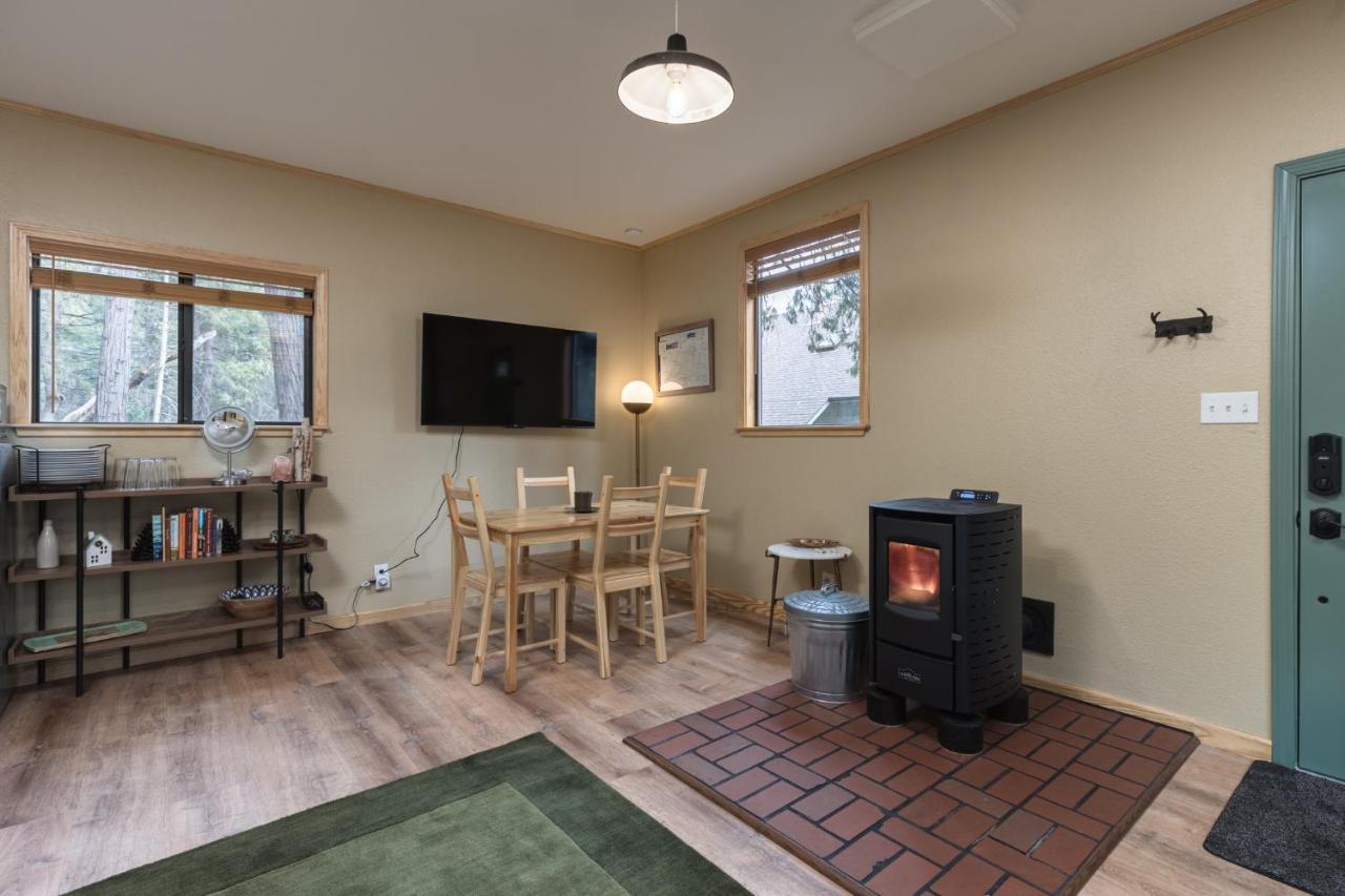 Little House In The Big Woods Hotel Forest Ranch Luaran gambar